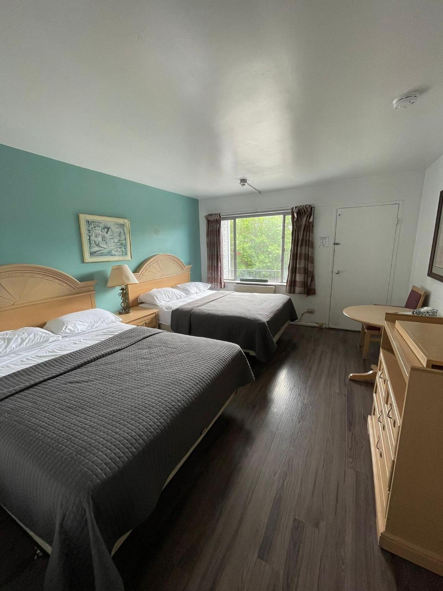 6267 Persepolis Inn Niagara Falls Eksteriør billede