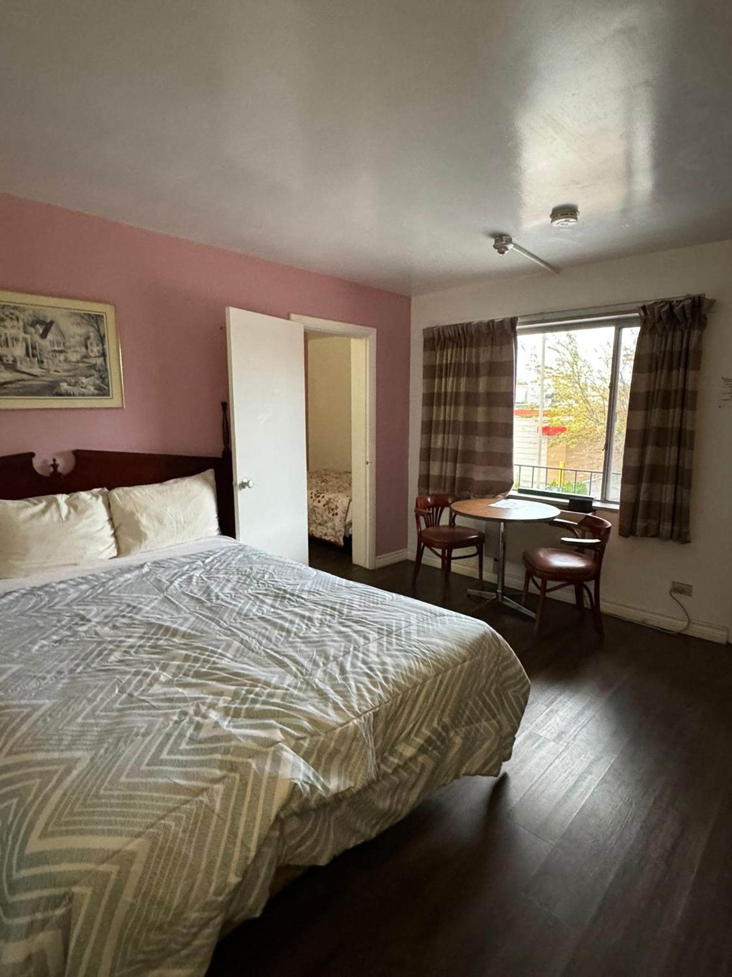 6267 Persepolis Inn Niagara Falls Eksteriør billede