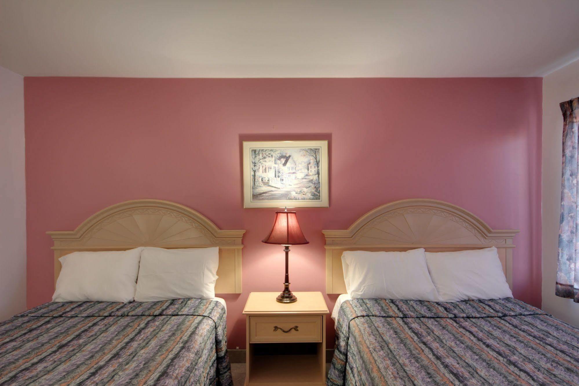 6267 Persepolis Inn Niagara Falls Eksteriør billede